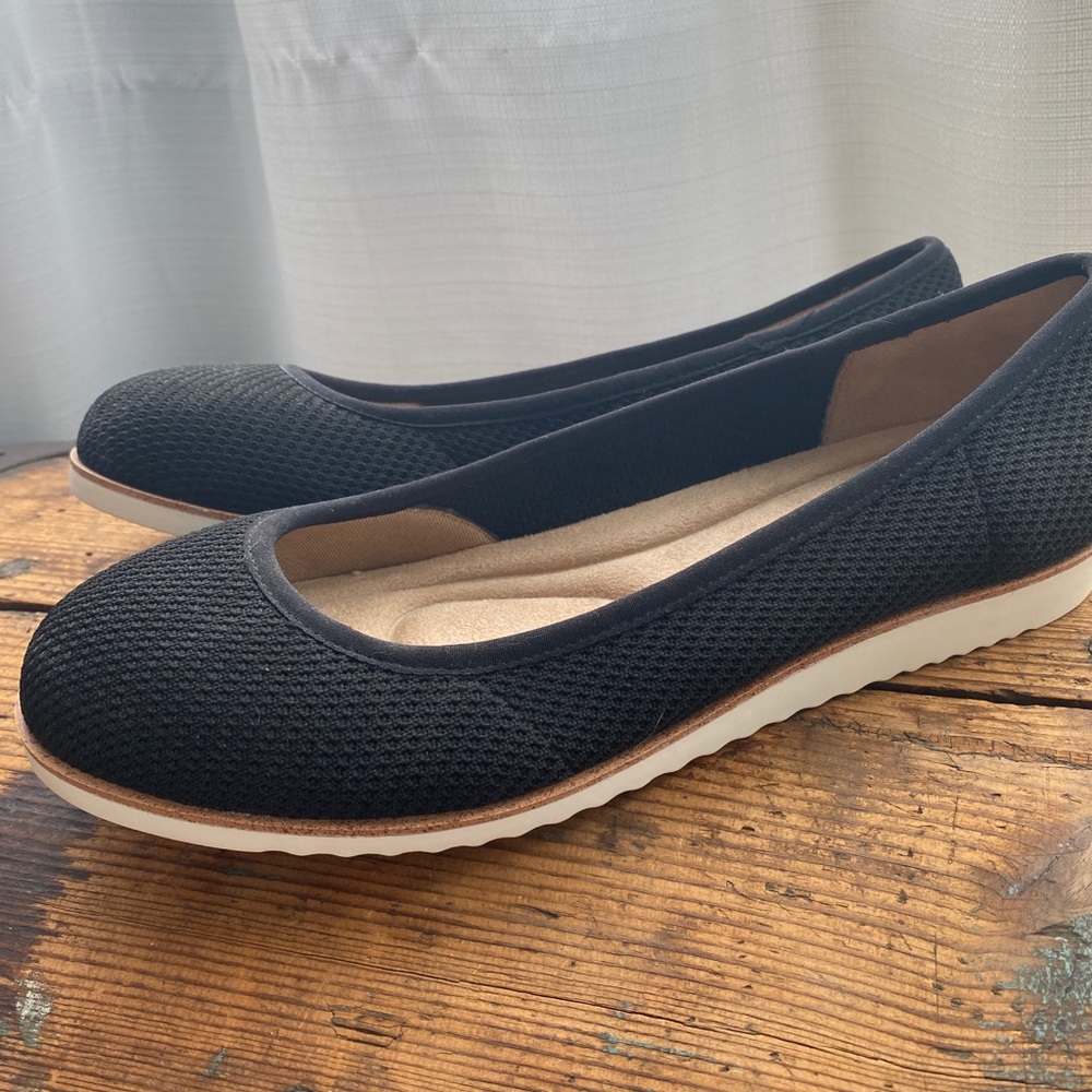 Womens Black Flats